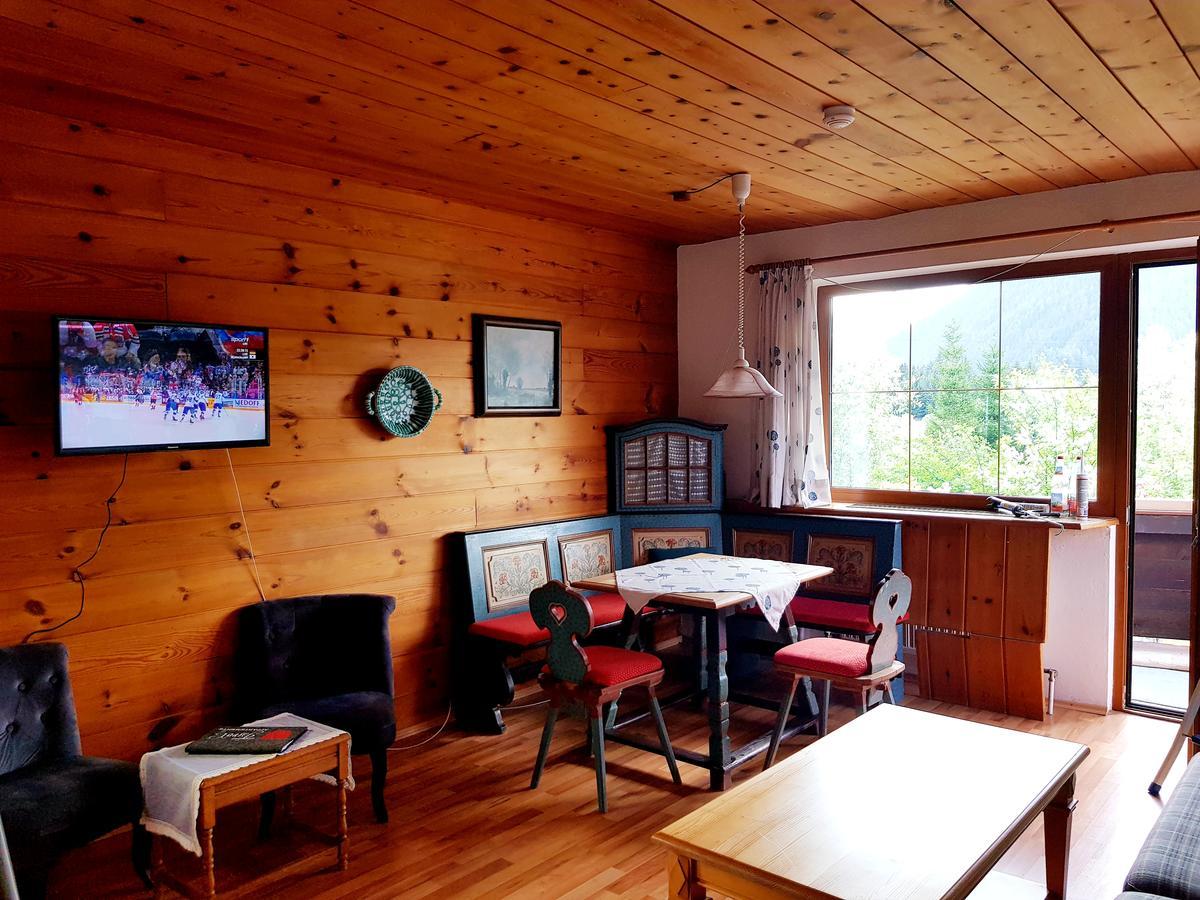 Tyrol Apartment *